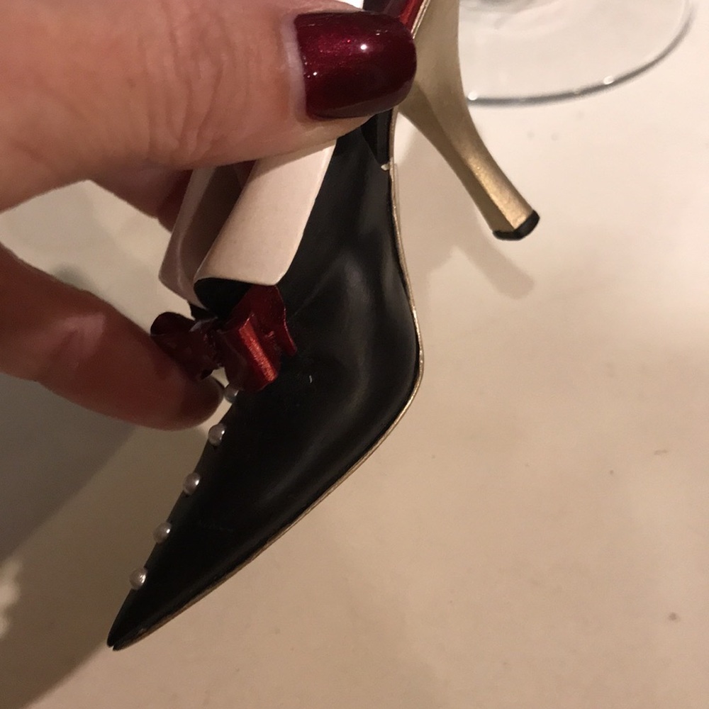 Just the Right Shoe Collectible. Design called Black Tie.  Item # 25618. No Box. - Picture 9 of 11